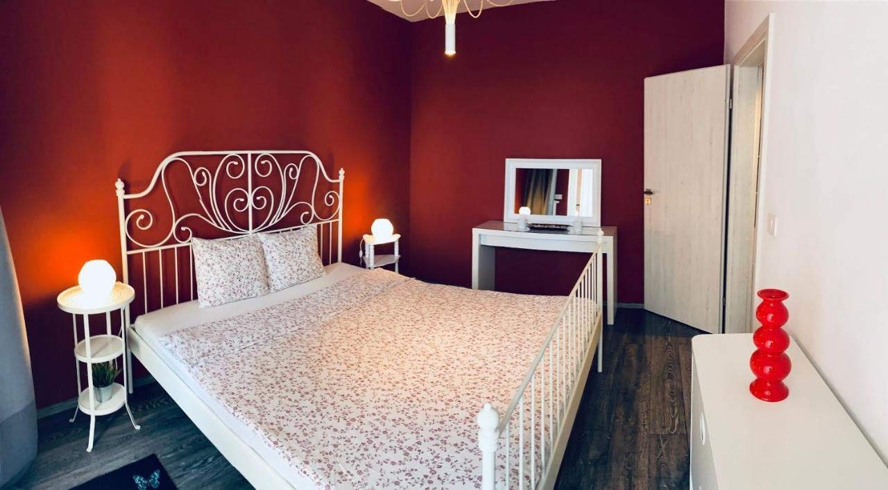 Bed Apartments - Vintage Vibes Timisoara Bagian luar foto
